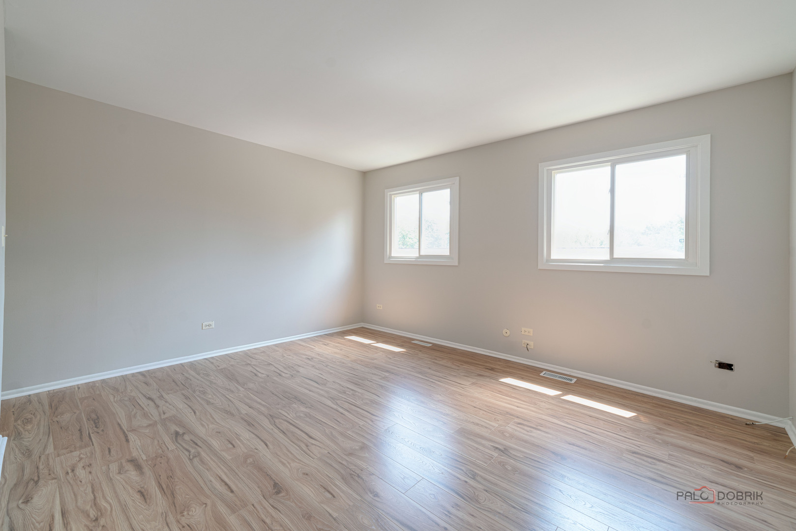 227 E Lakeside Drive Property Photo 32