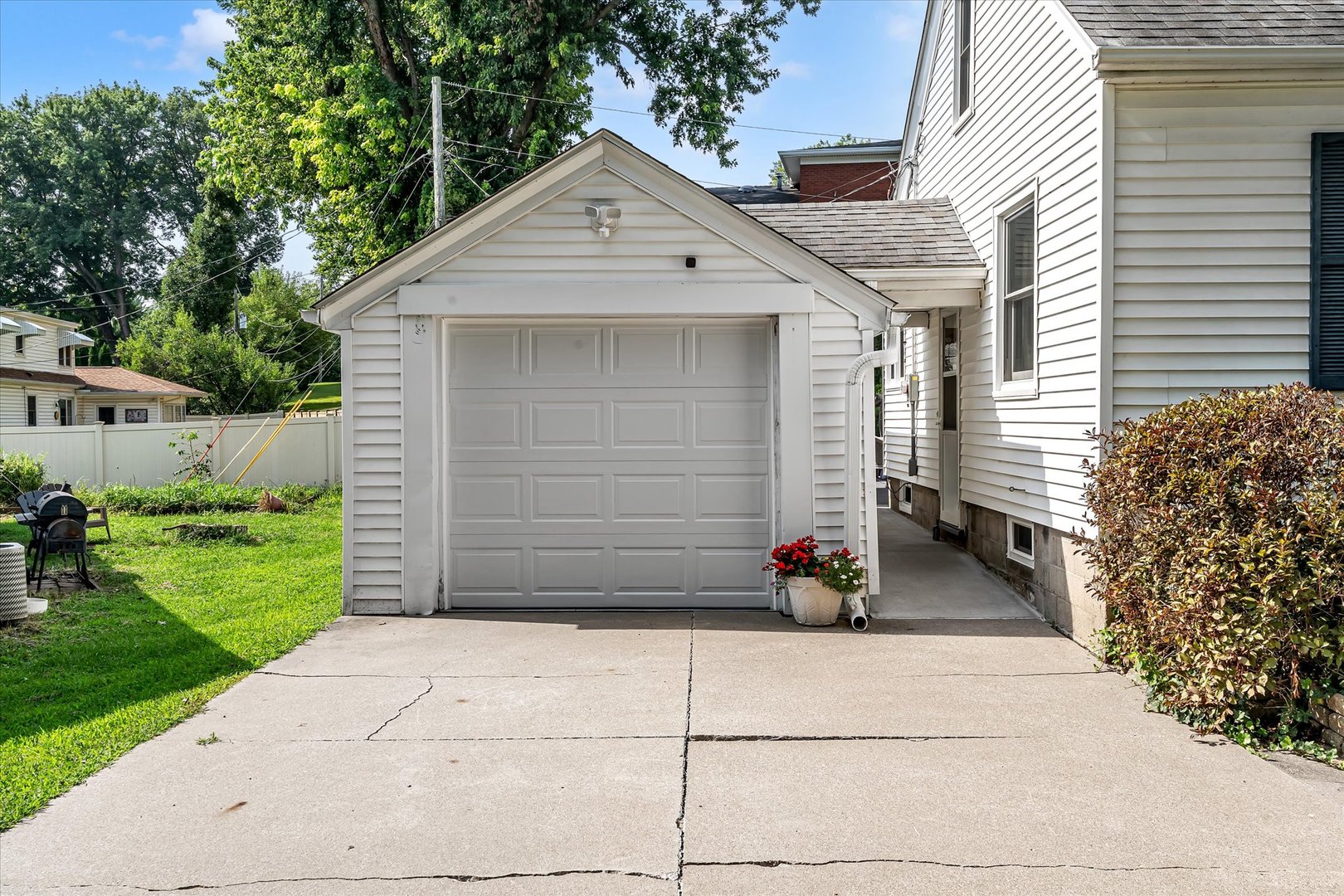 3248 14th Street Property Photo 5