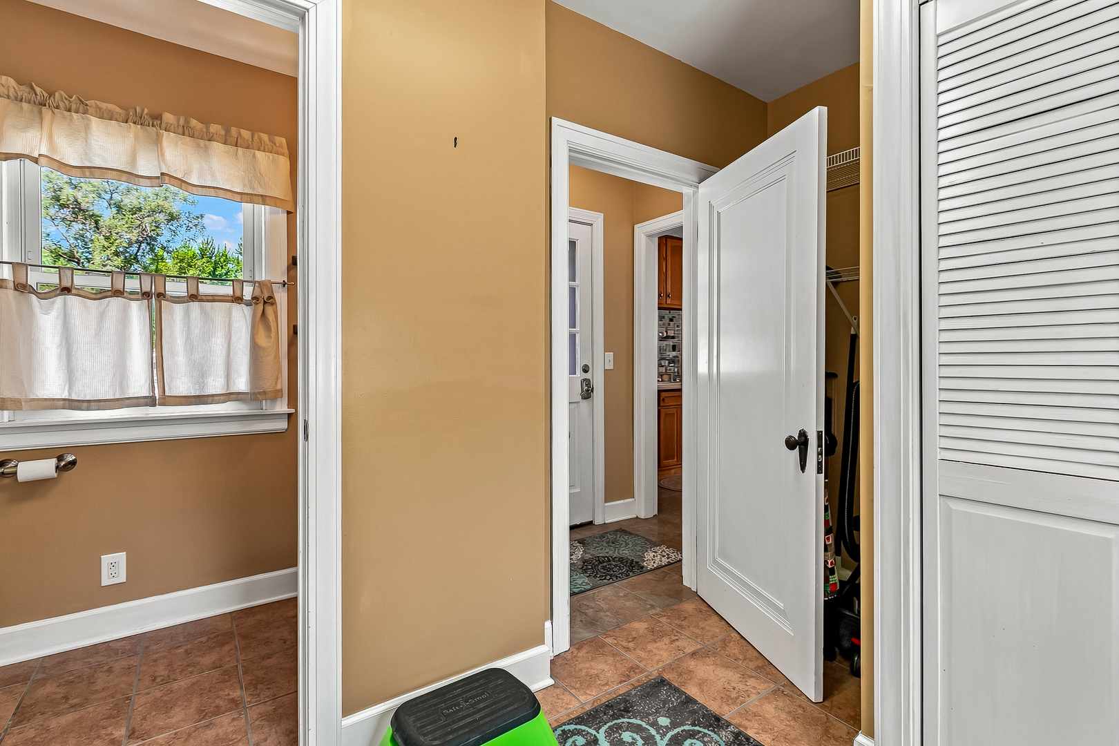 1703 S Shore Drive Property Photo 22