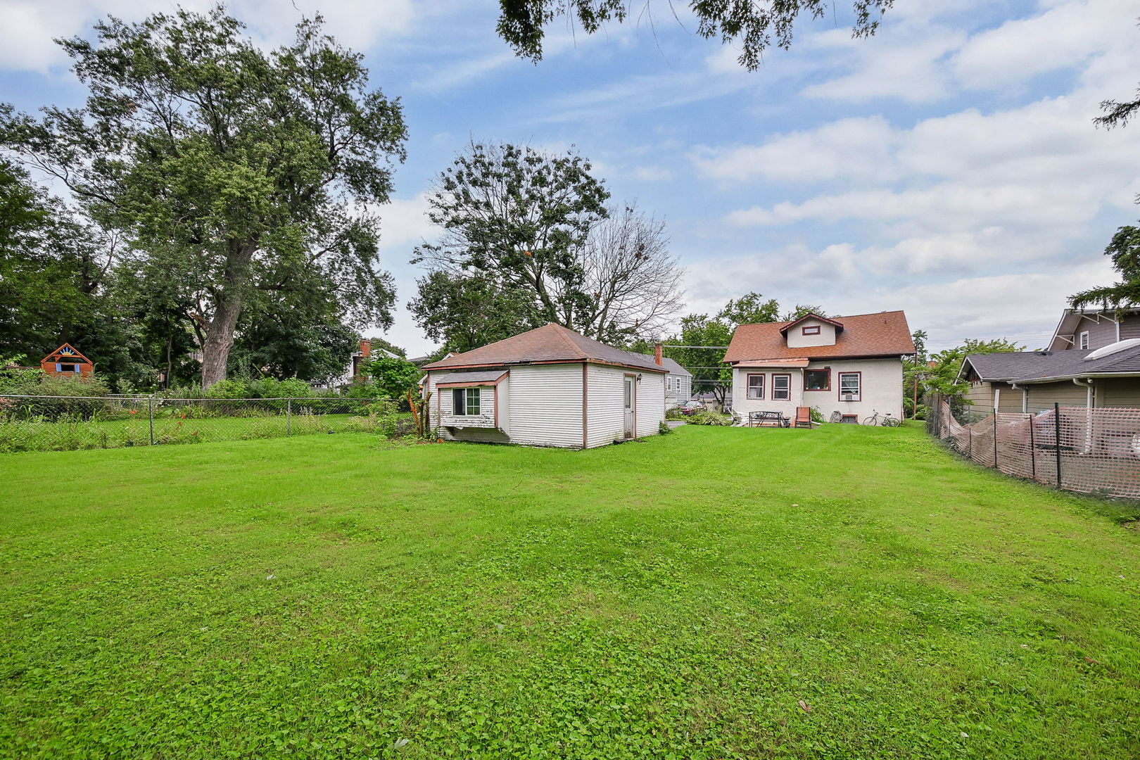 649 Hill Avenue Property Photo 6
