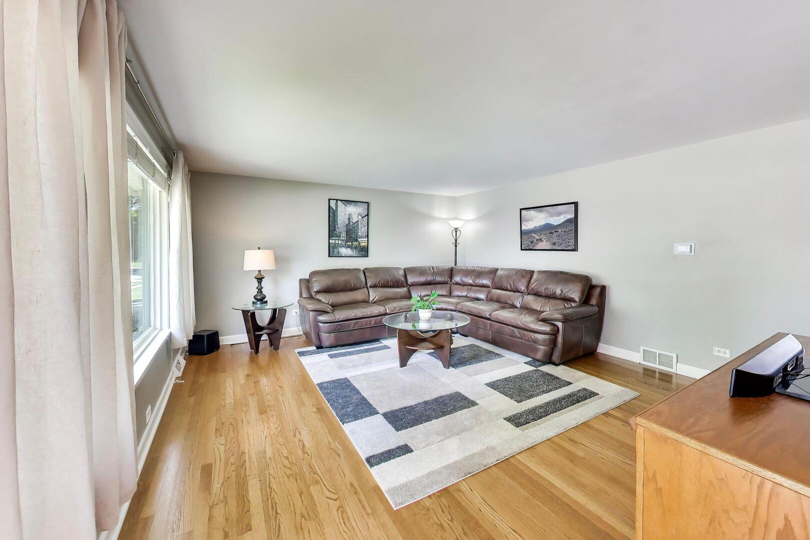 10629 Preston Street Property Photo 2