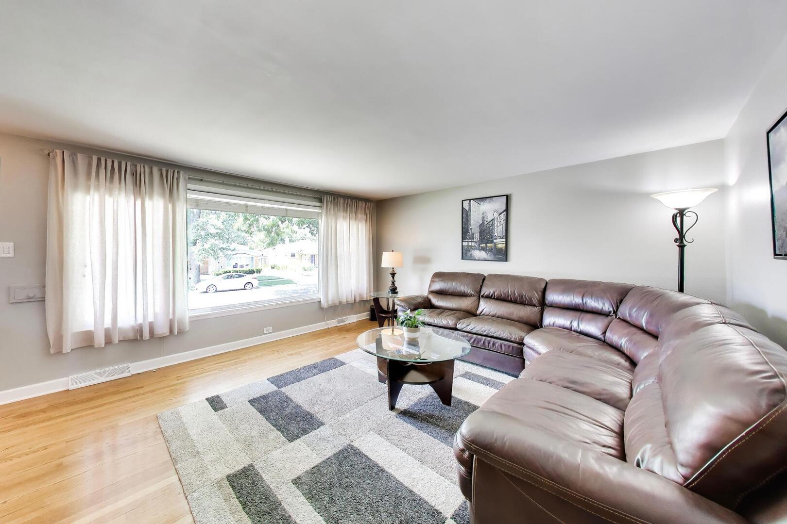 10629 Preston Street Property Photo 4