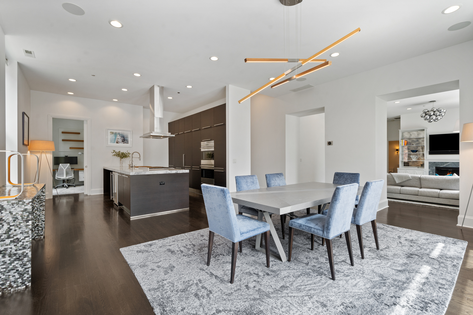 3030 N Lake Shore Drive 202 Property Photo 10