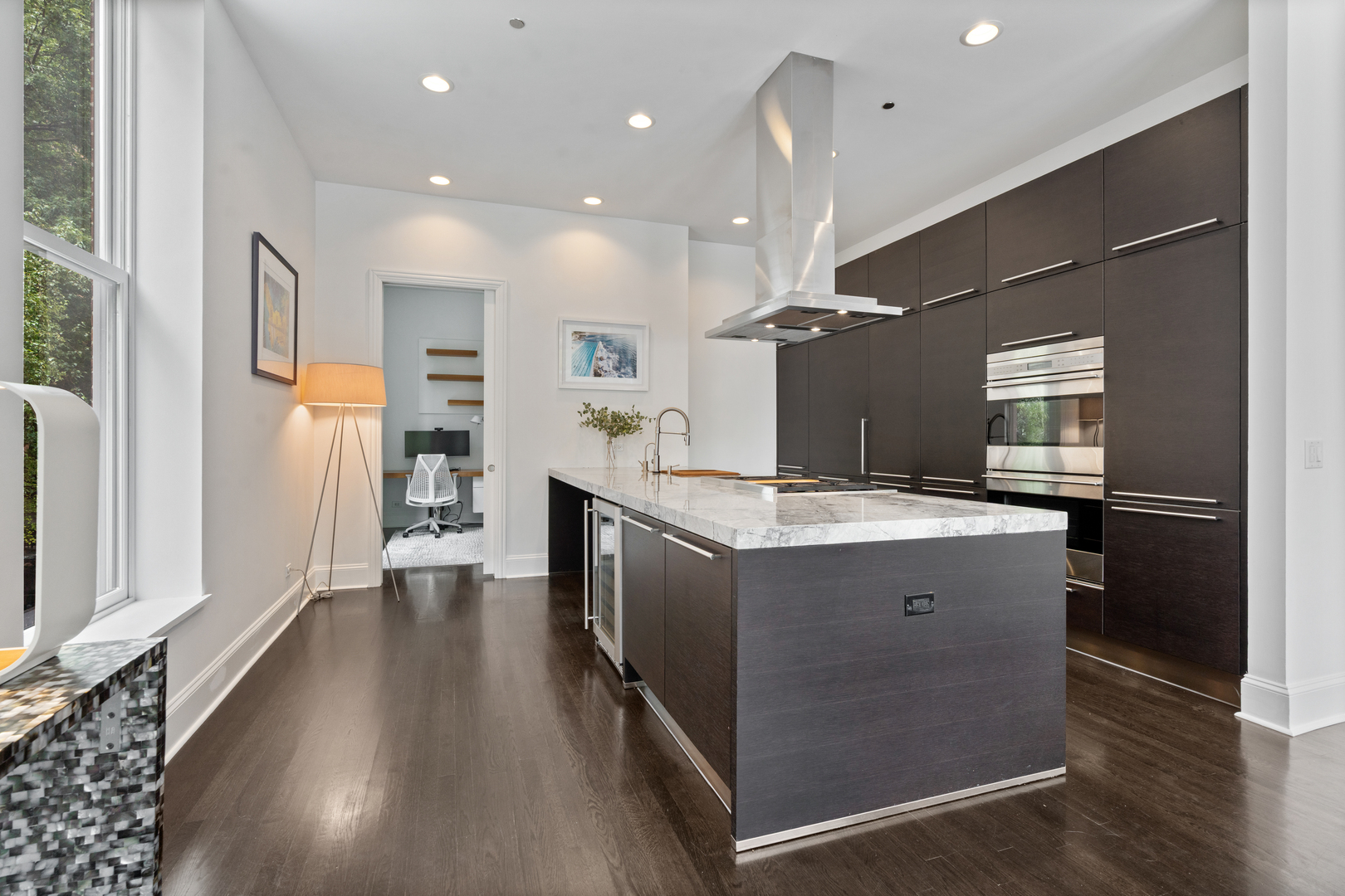 3030 N Lake Shore Drive 202 Property Photo 11
