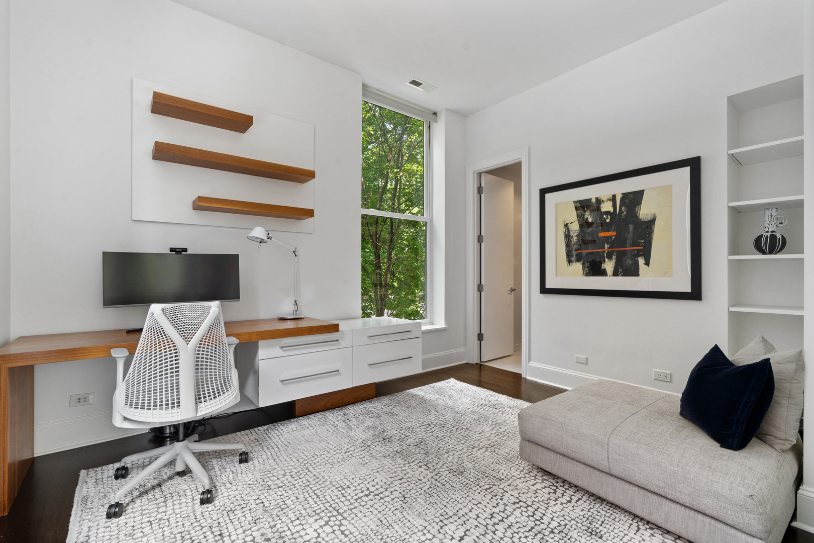 3030 N Lake Shore Drive 202 Property Photo 15