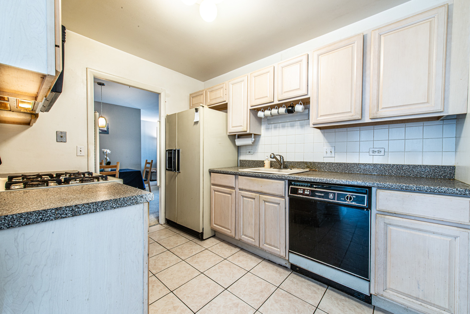 700 Wellington Avenue 409 Property Photo 4