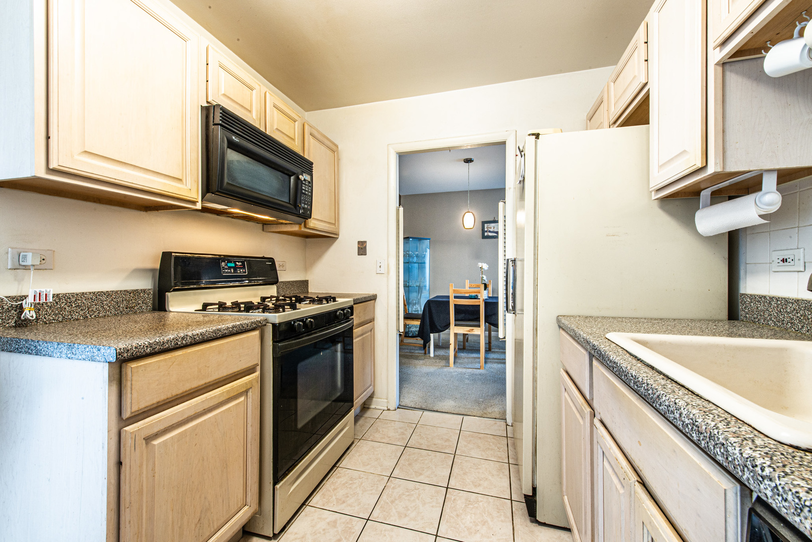 700 Wellington Avenue 409 Property Photo 5
