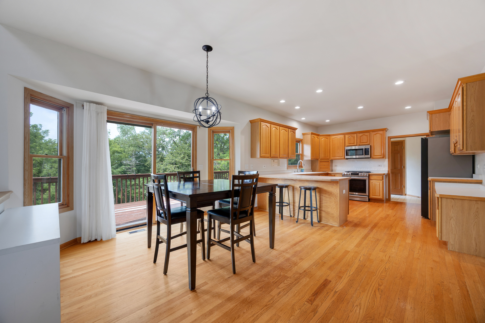 1360 Infanta Court Property Photo 7