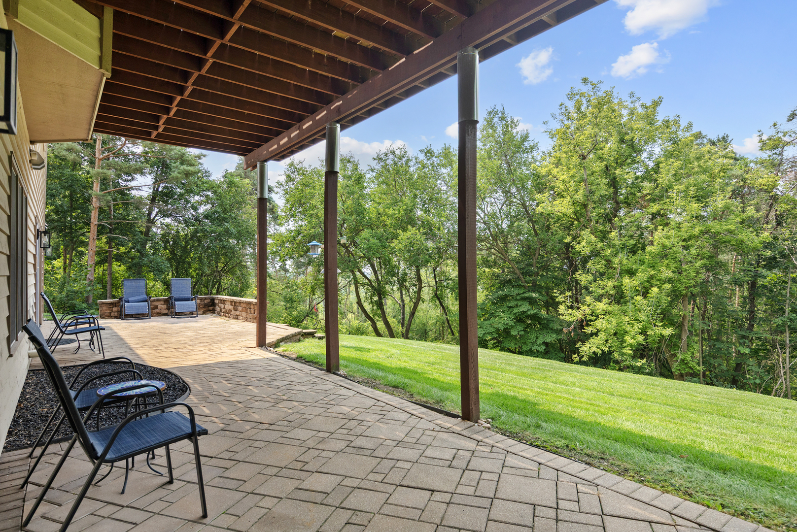 1360 Infanta Court Property Photo 33