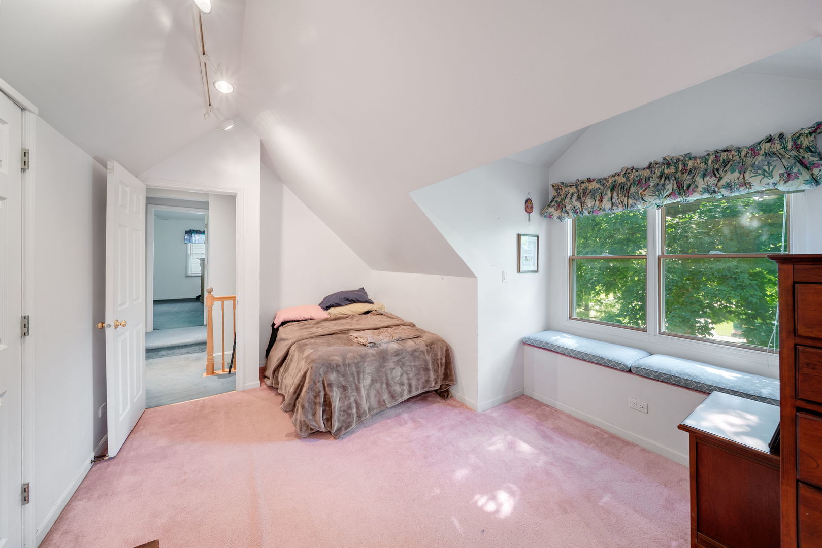 707 Glenshire Road Property Photo 20