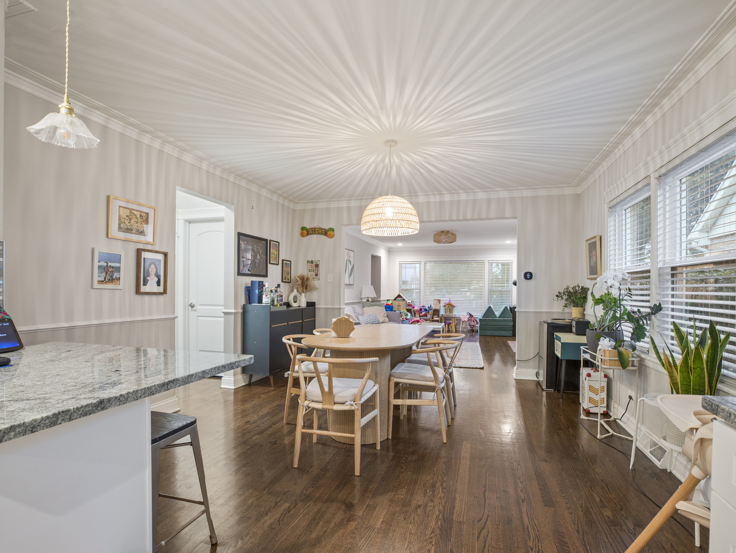 11617 S Maplewood Avenue Property Photo 8