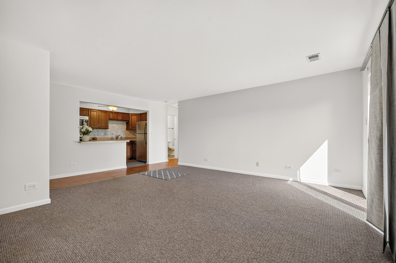 715 W Central Road C1 Property Photo 6
