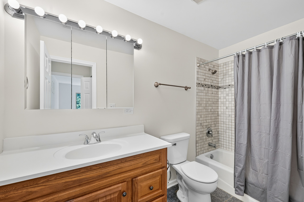 715 W Central Road C1 Property Photo 12