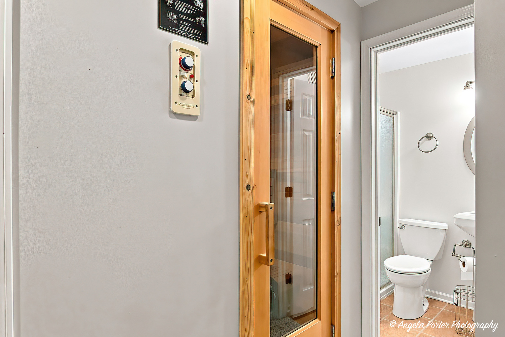 2100 Braeburn Drive B Property Photo 18