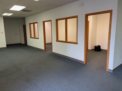 24 S Des Plaines River Road 400 Property Photo 3