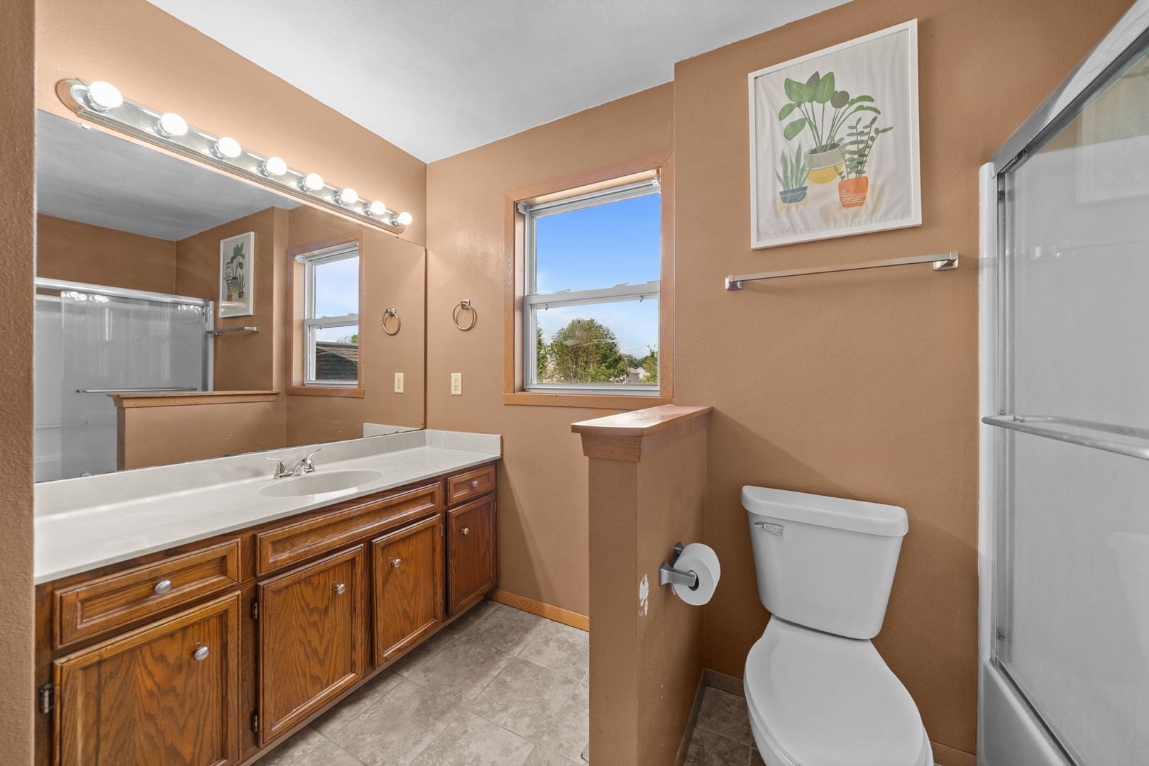 5532 Danburry Drive Property Photo 13