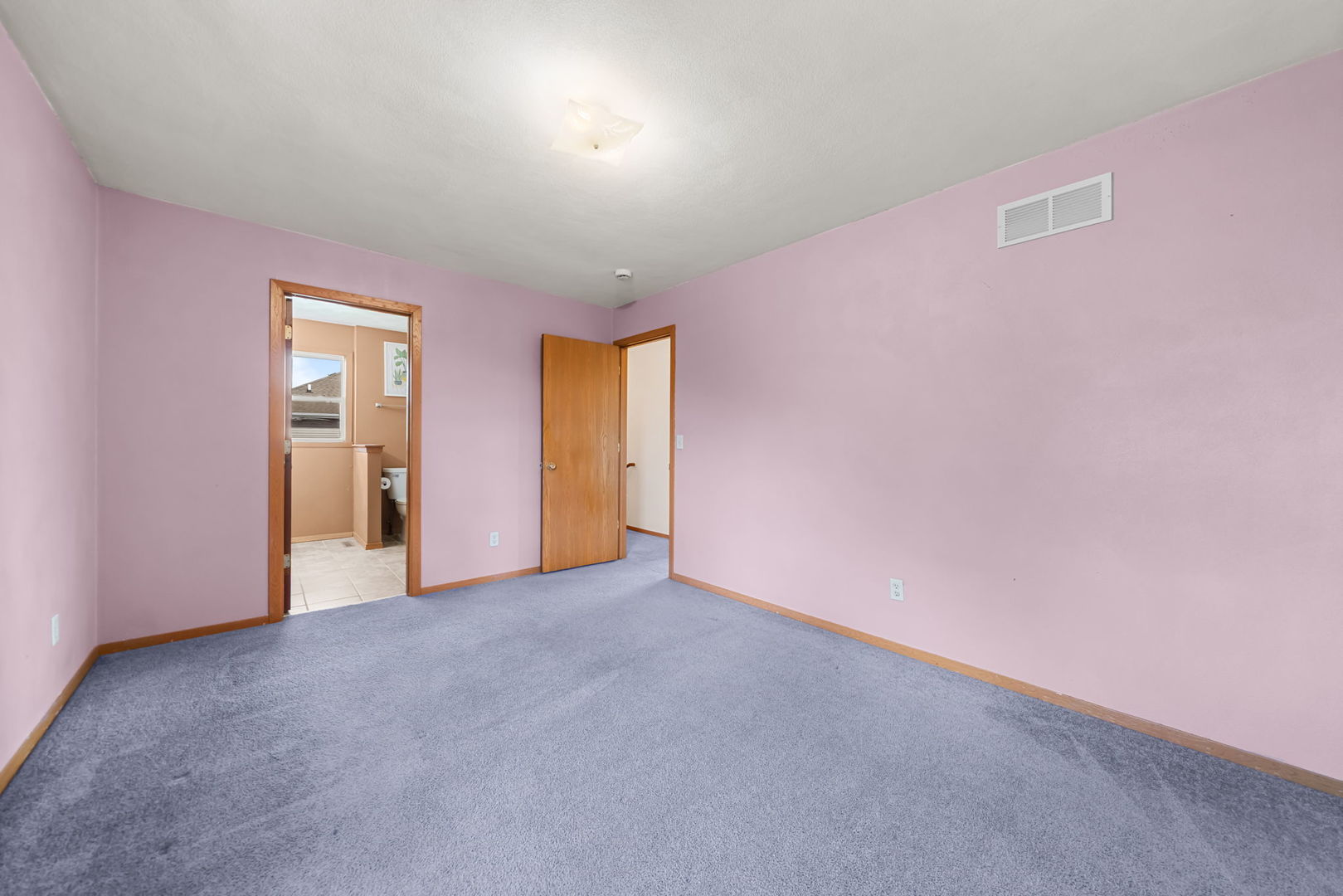 5532 Danburry Drive Property Photo 15