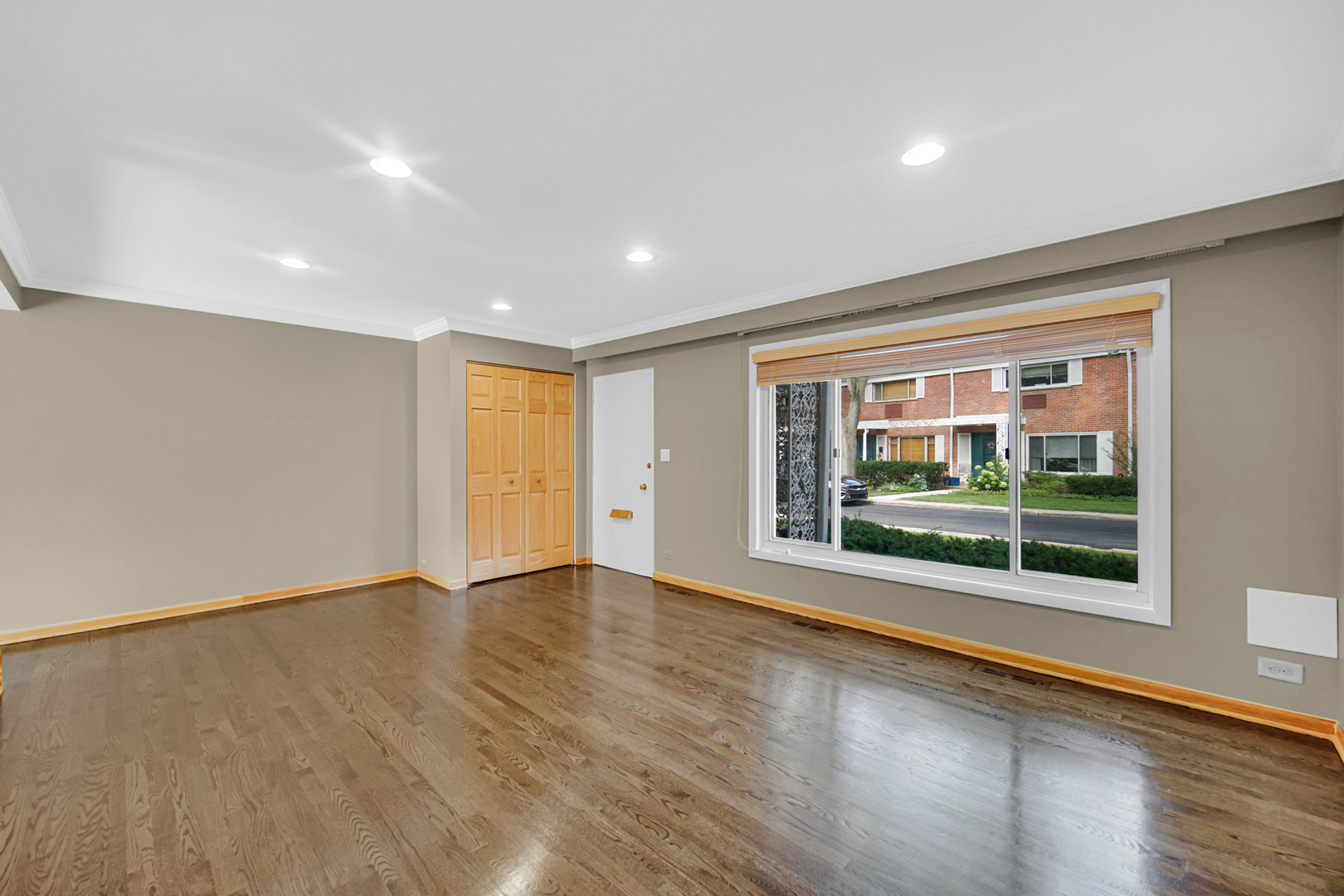 662 Carriage Hill Drive Property Photo 8