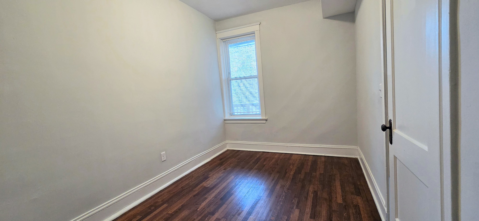 901 N Leavitt Street 3 Property Photo 18