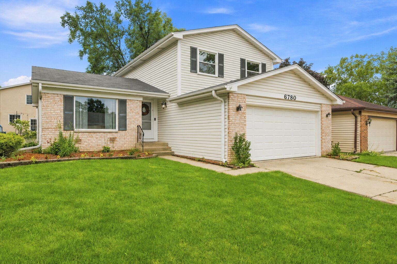 6780 Redwing Drive Property Photo 1