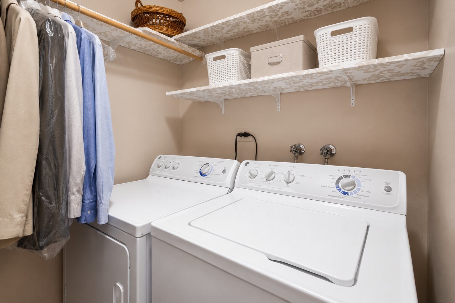6780 Redwing Drive Property Photo 15