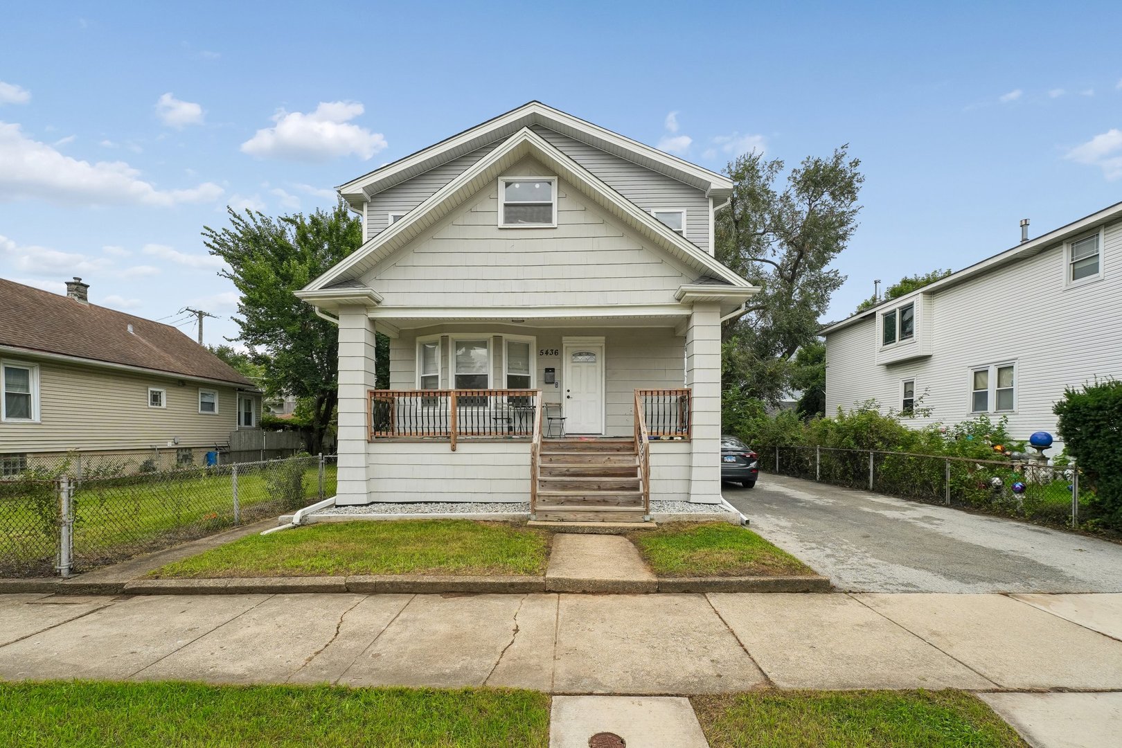 5436 S 73rd Court Property Photo 1