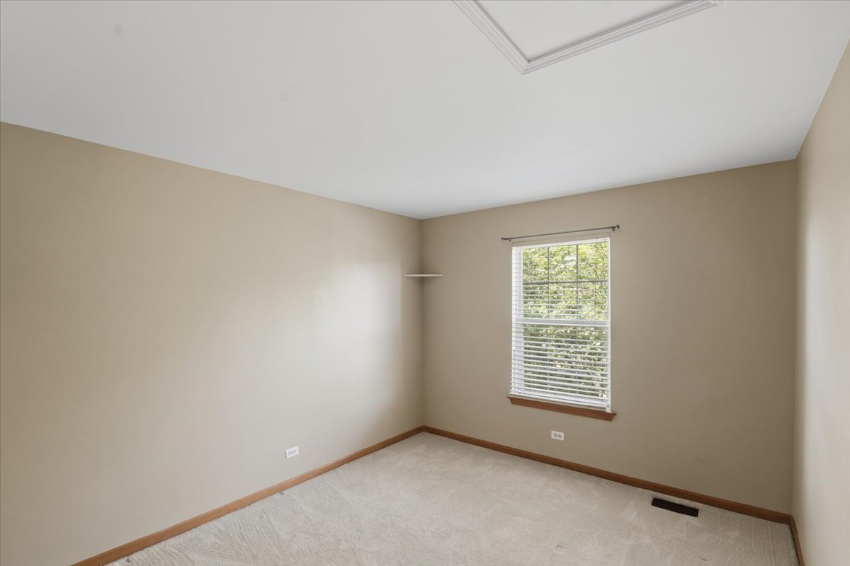 2014 Peterson Place Property Photo 13