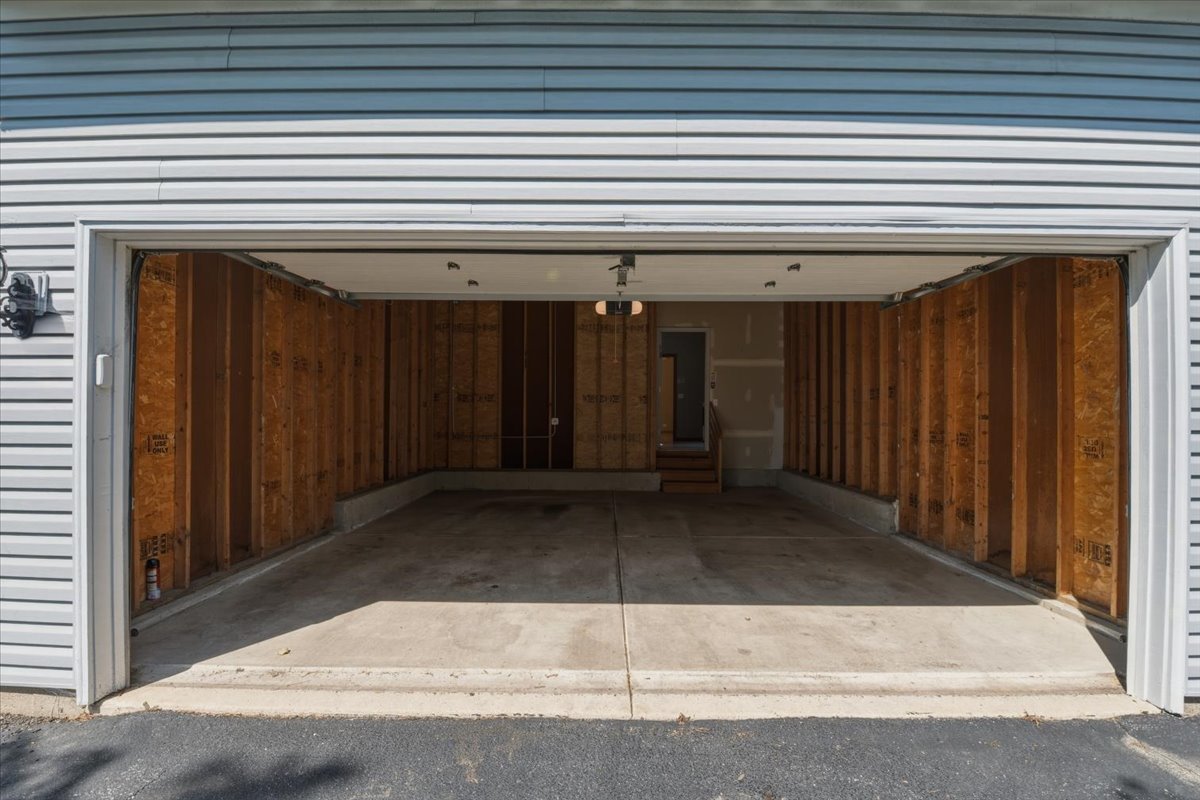 2014 Peterson Place Property Photo 26