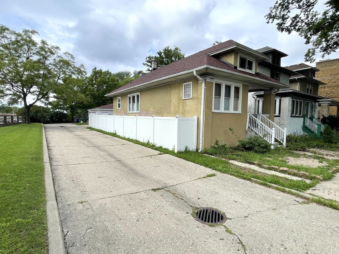 919 S Highland Avenue Property Photo 24