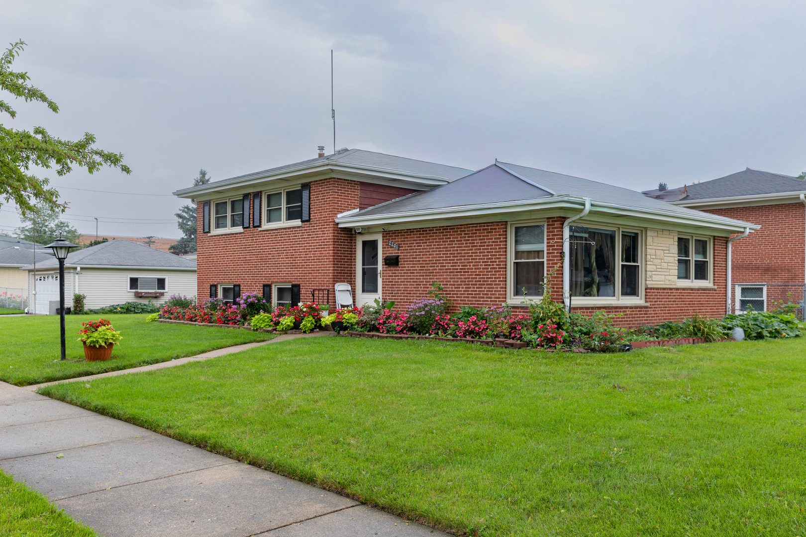 2201 Pine Street Property Photo 1