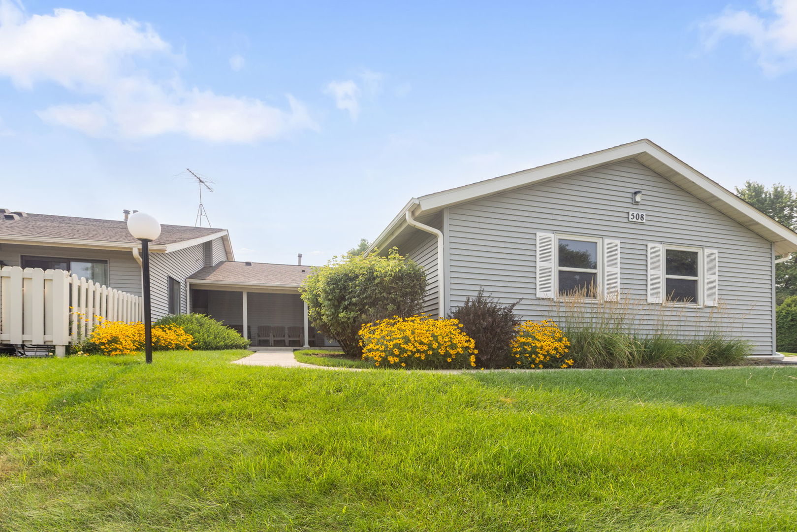508 Waters Edge Drive D Property Photo 1