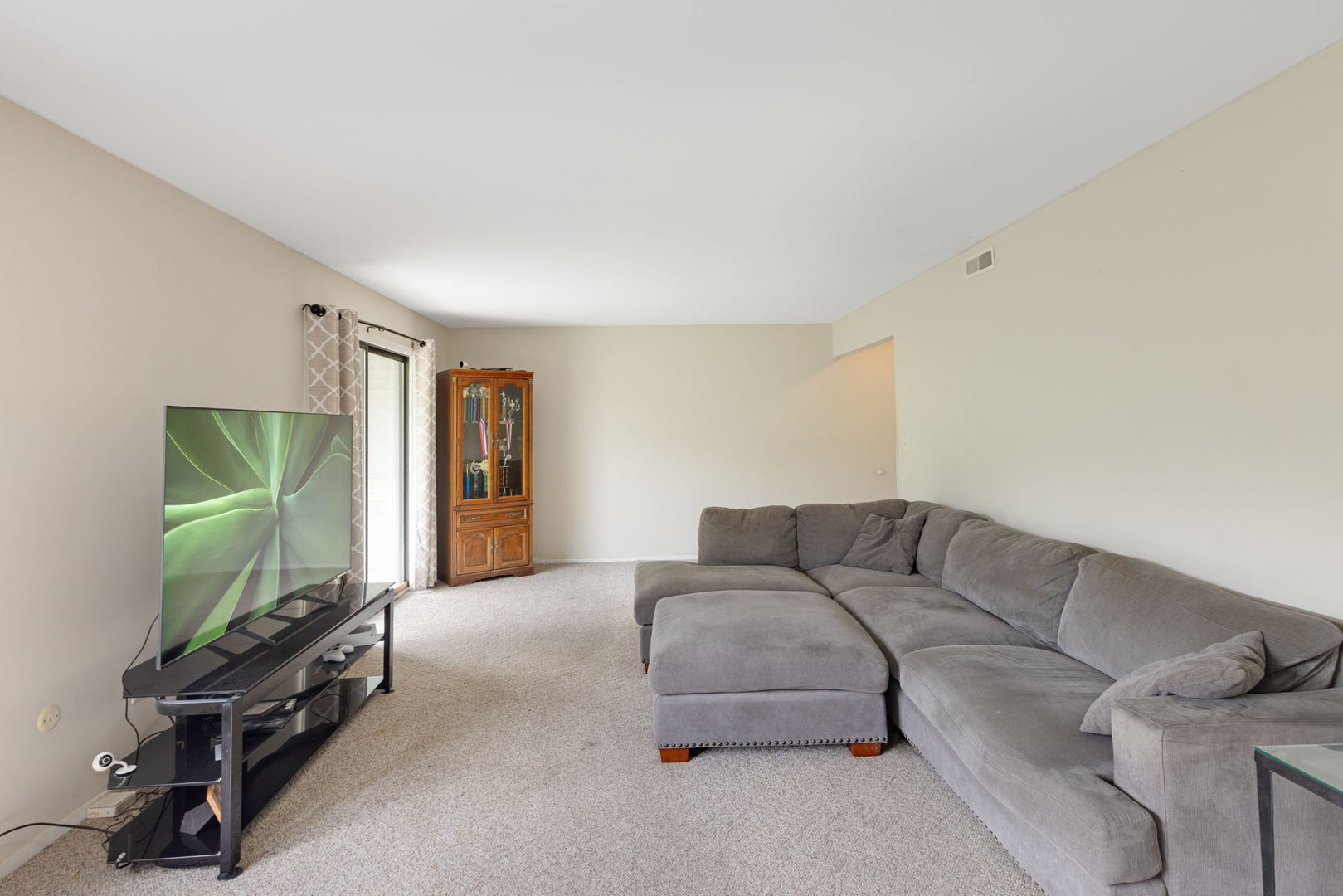 508 Waters Edge Drive D Property Photo 5