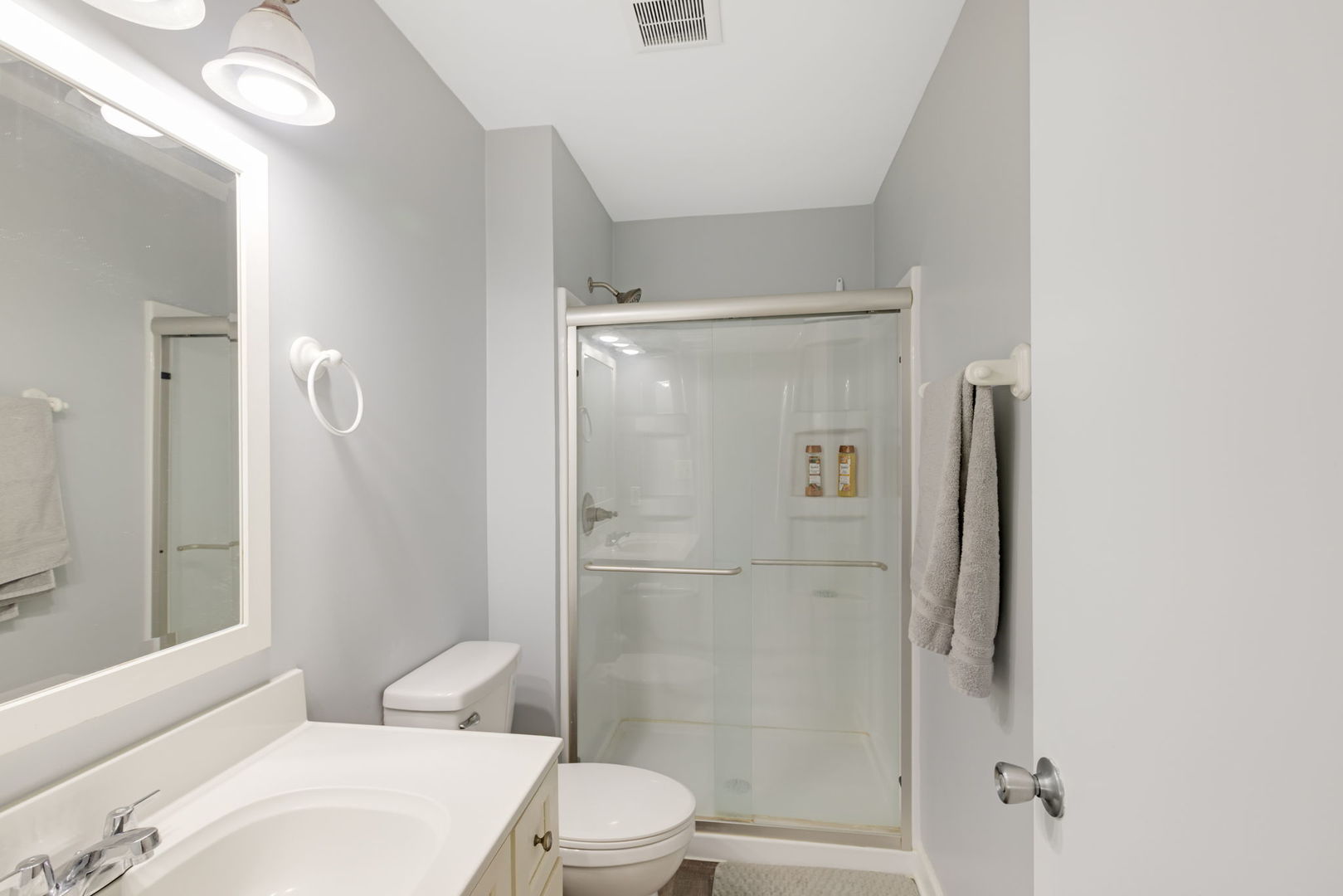 508 Waters Edge Drive D Property Photo 13