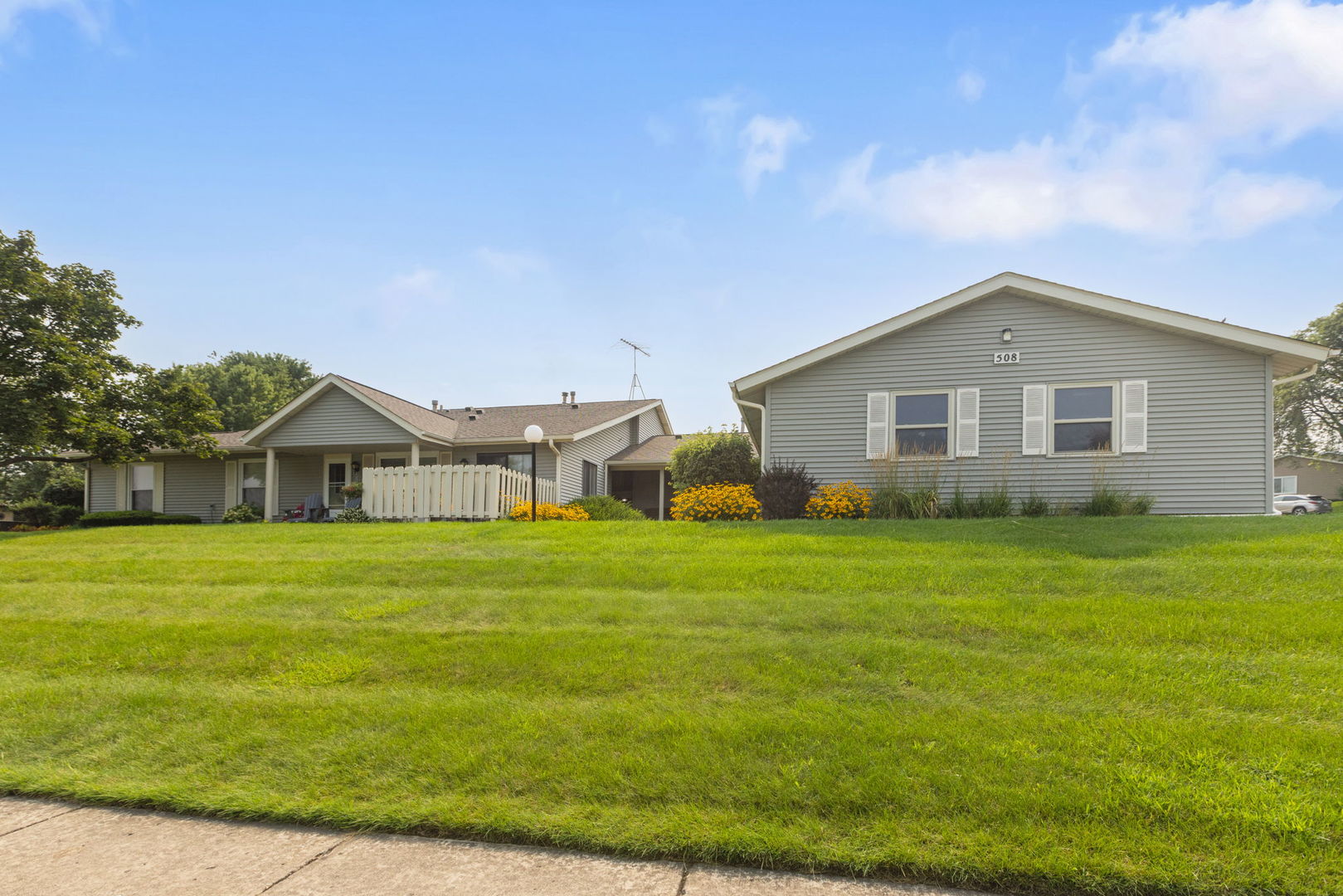 508 Waters Edge Drive D Property Photo 15