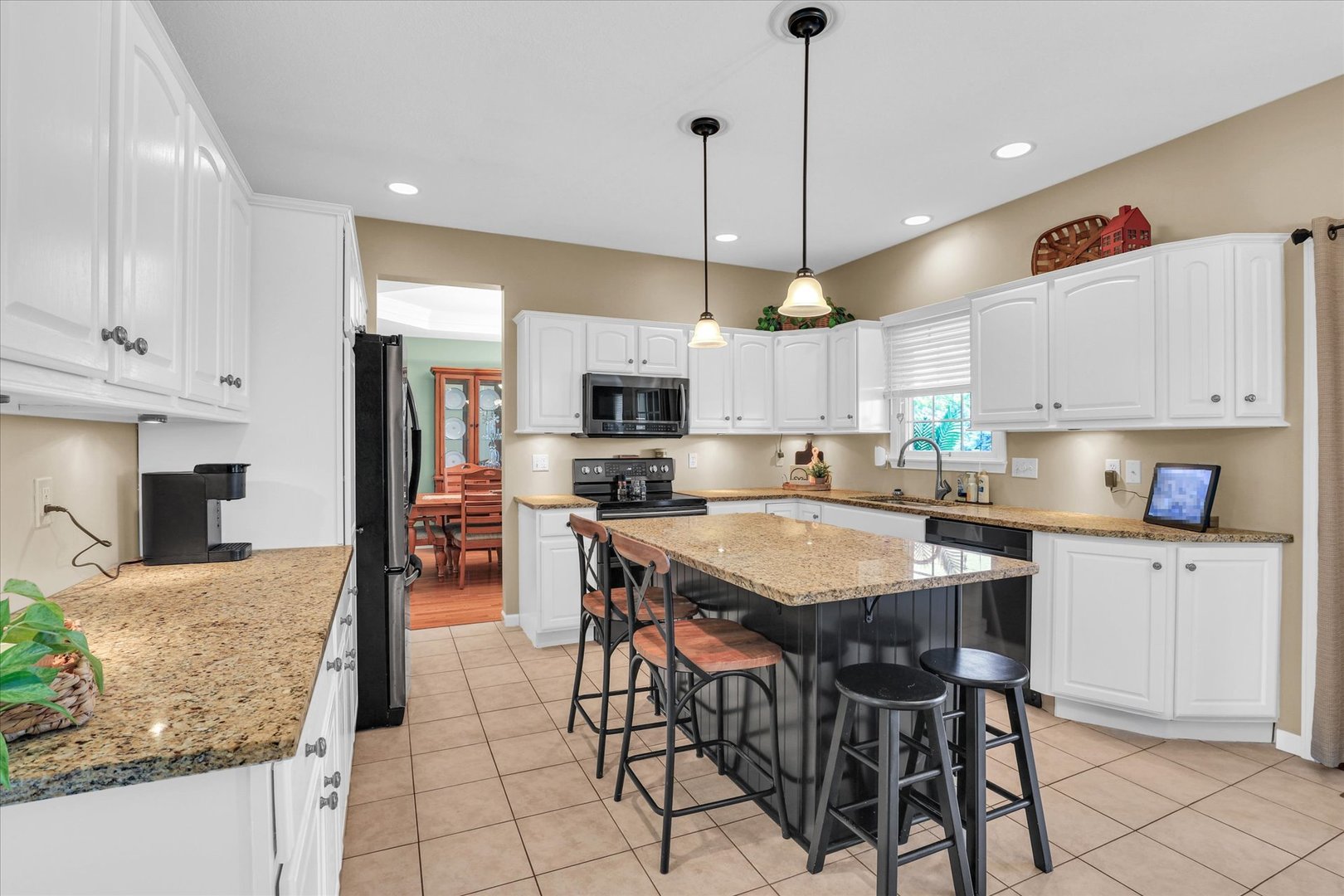 3301 Cypress Creek Road Property Photo 13