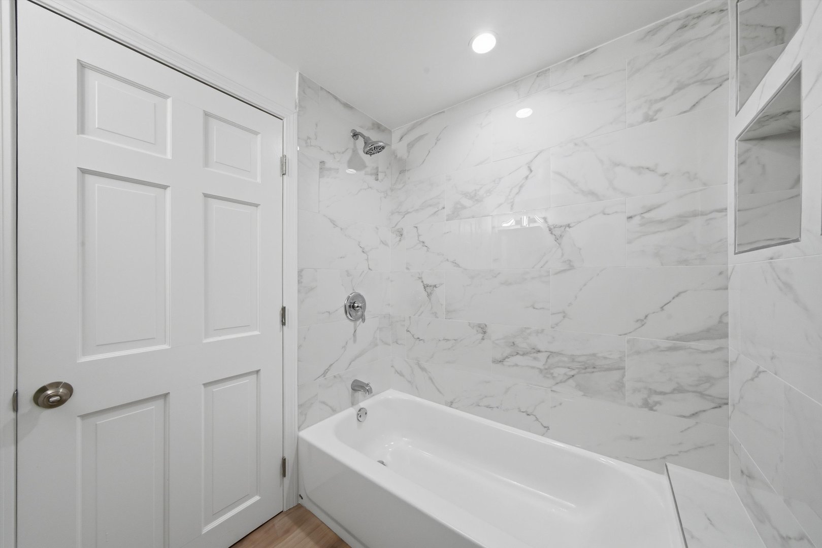 4532 W Maypole Avenue Property Photo 16