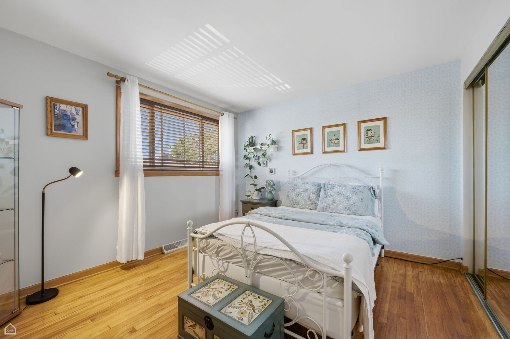 12730210 Property Photo 9