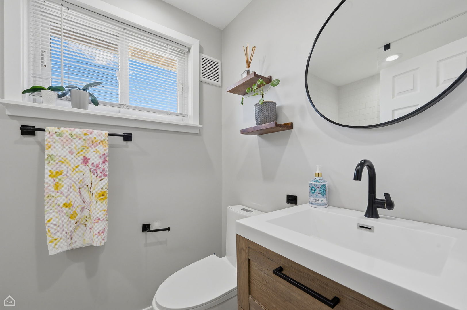 12730210 Property Photo 10