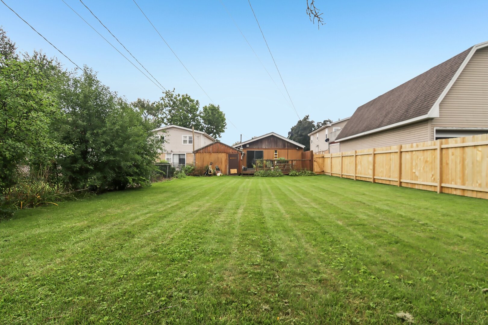 9226 Crescent Drive Property Photo 18