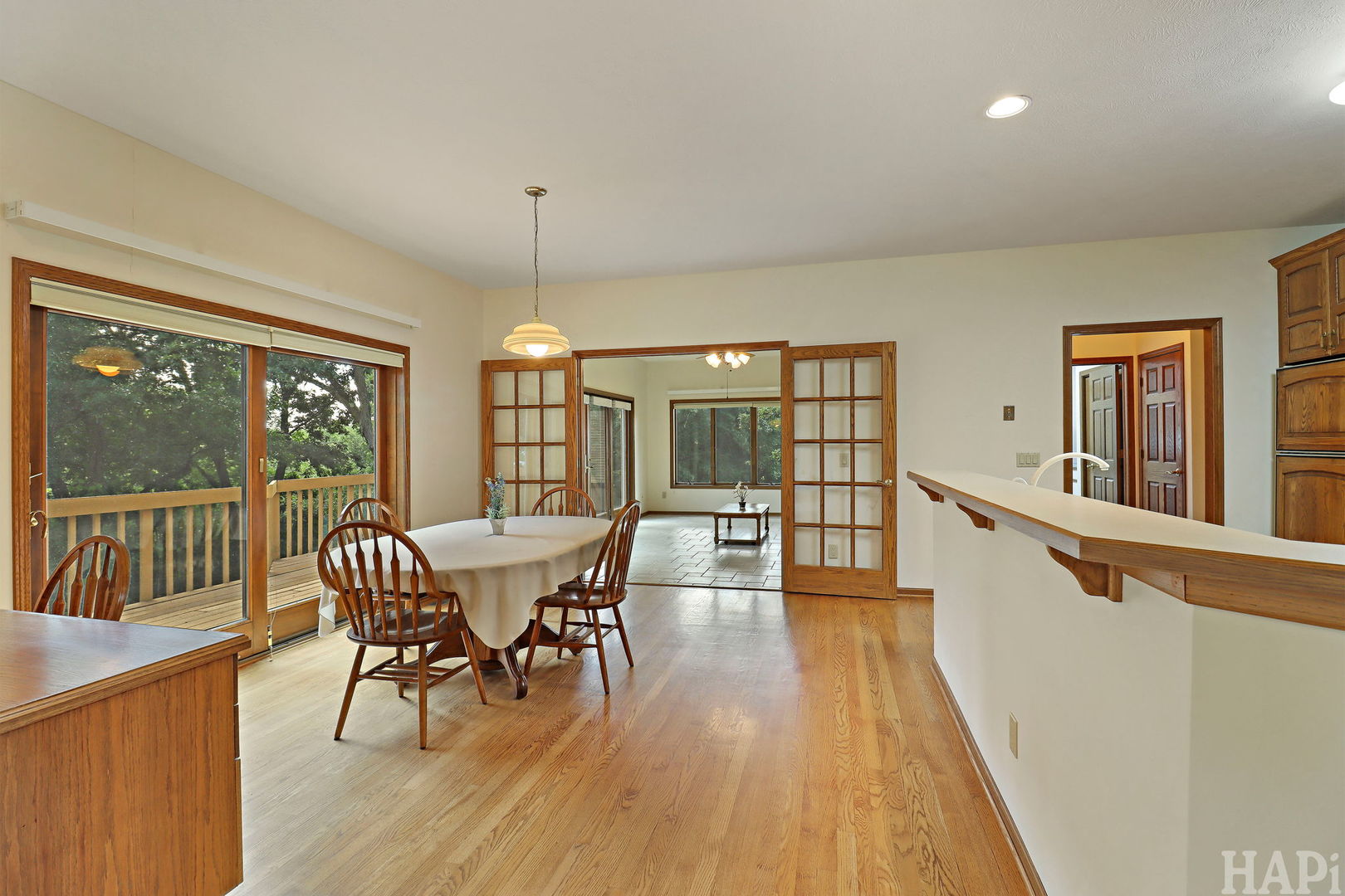 2215 N Elmkirk Park Property Photo 11