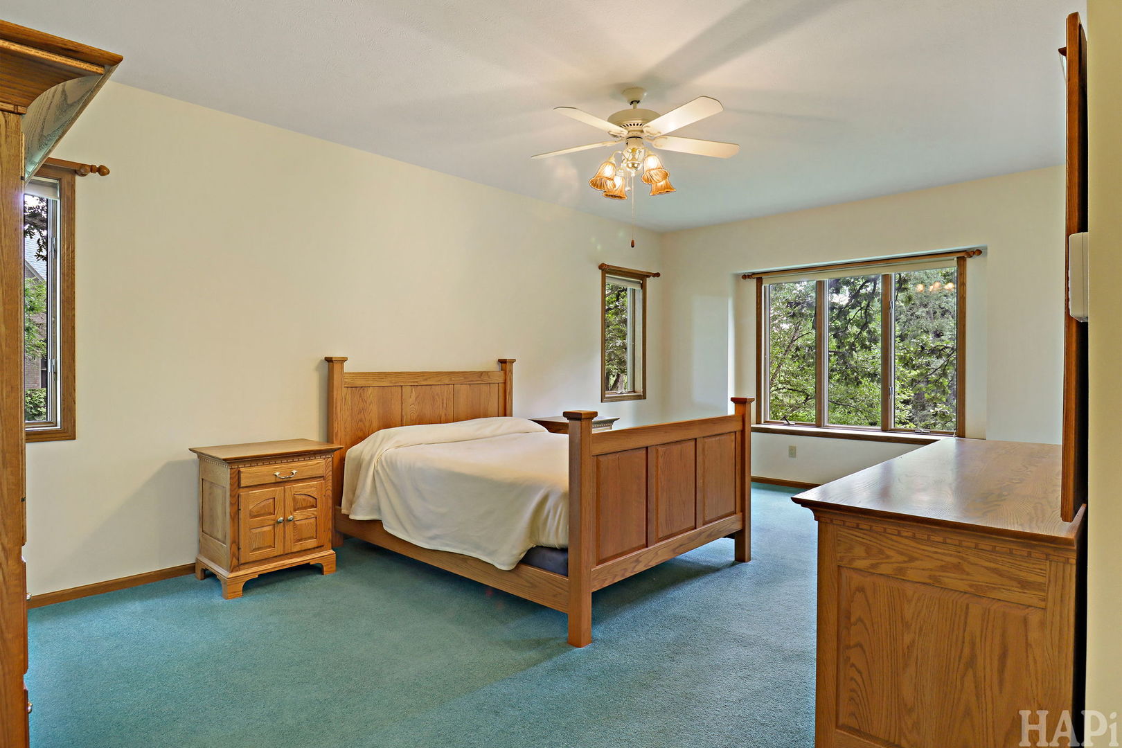 2215 N Elmkirk Park Property Photo 22