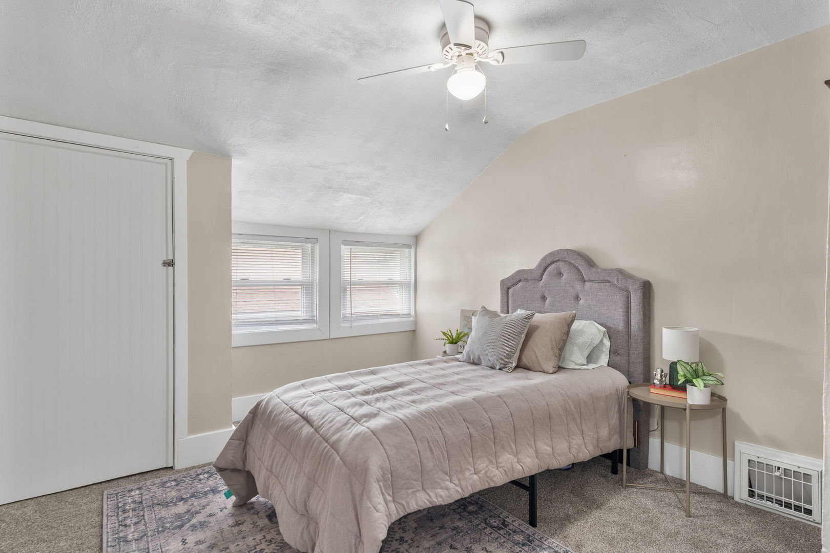 1920 32nd Street Property Photo 16