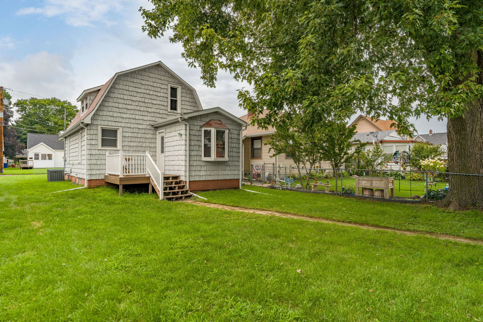 1920 32nd Street Property Photo 21