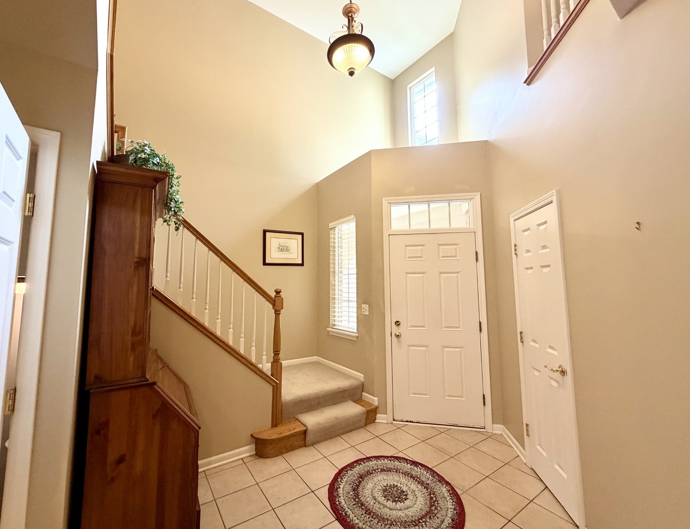 1204 Ashbrook Court Property Photo 4