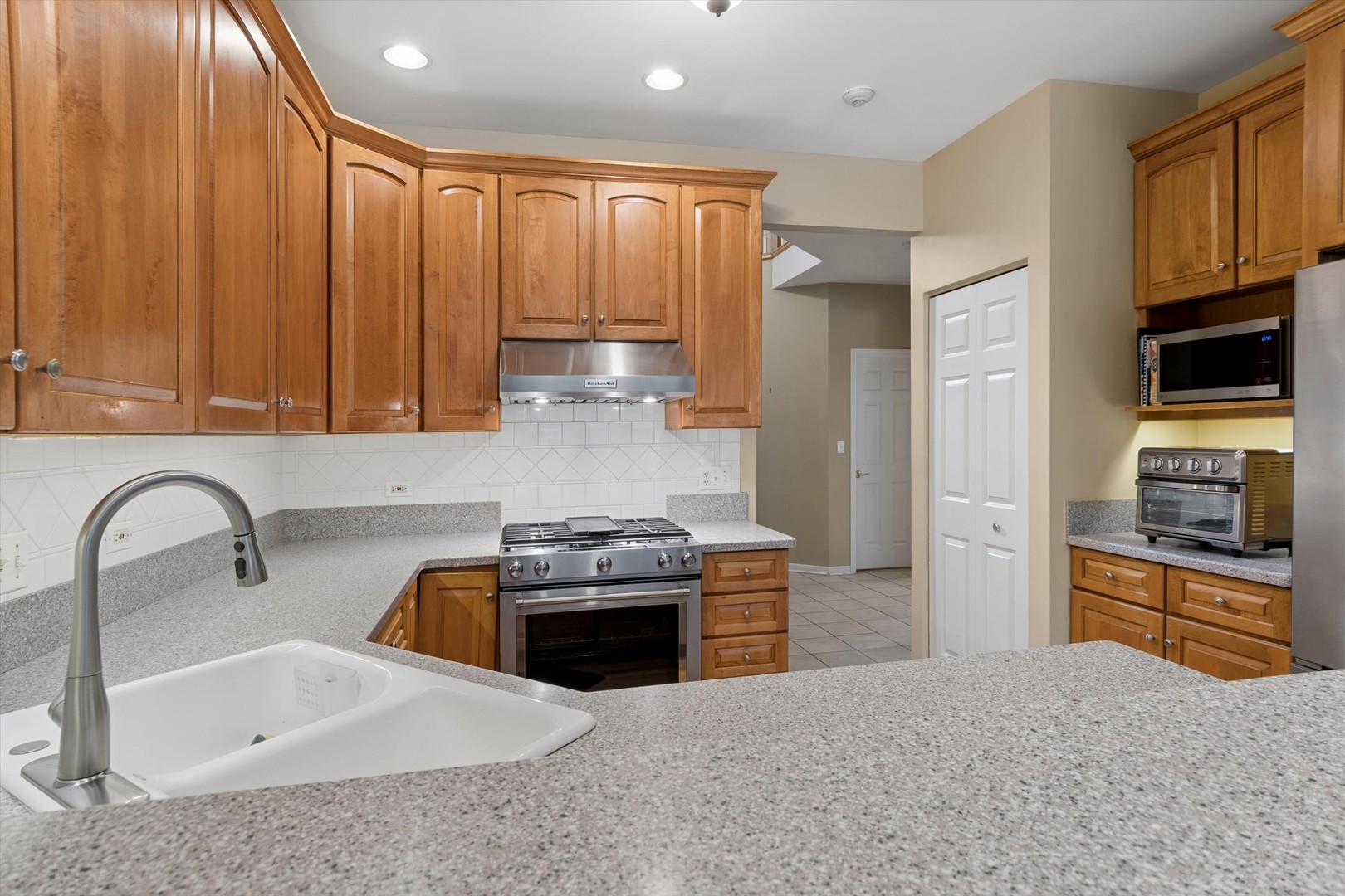 1204 Ashbrook Court Property Photo 16