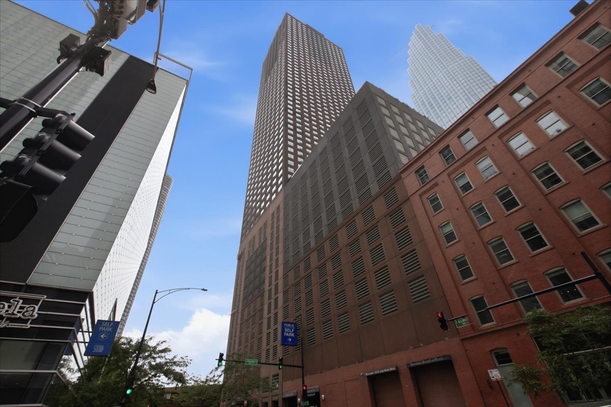 474 N Lake Shore Drive 5109 Property Photo 1