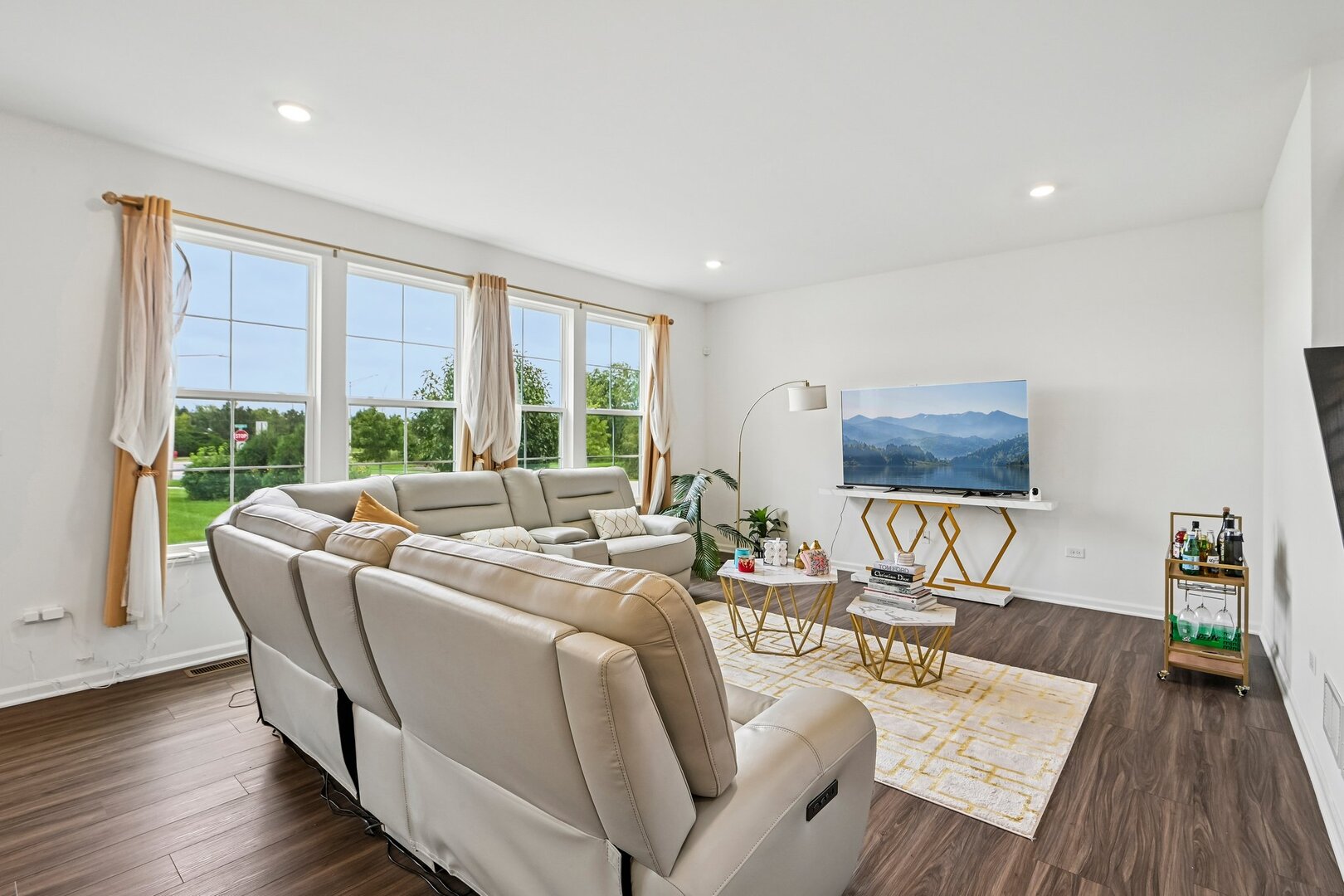 16117 S Longcommon Lane Property Photo 4