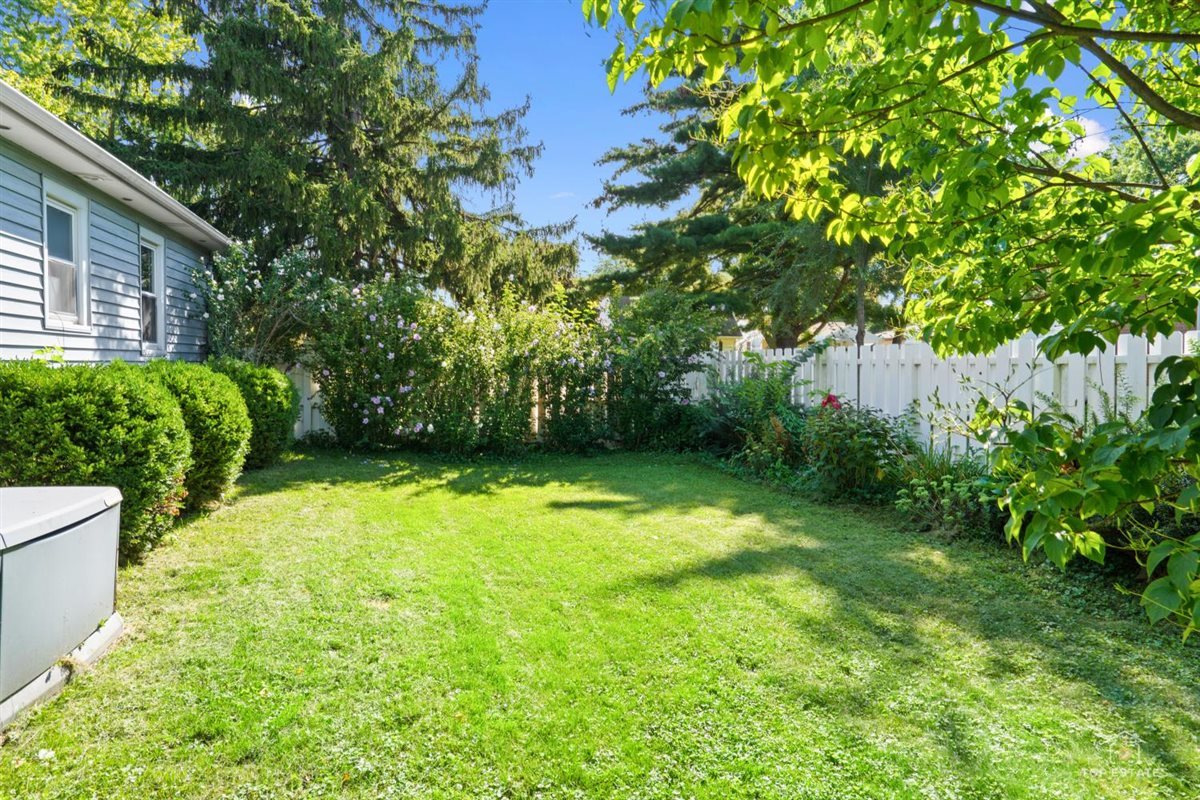 100 S Wisconsin Avenue Property Photo 17