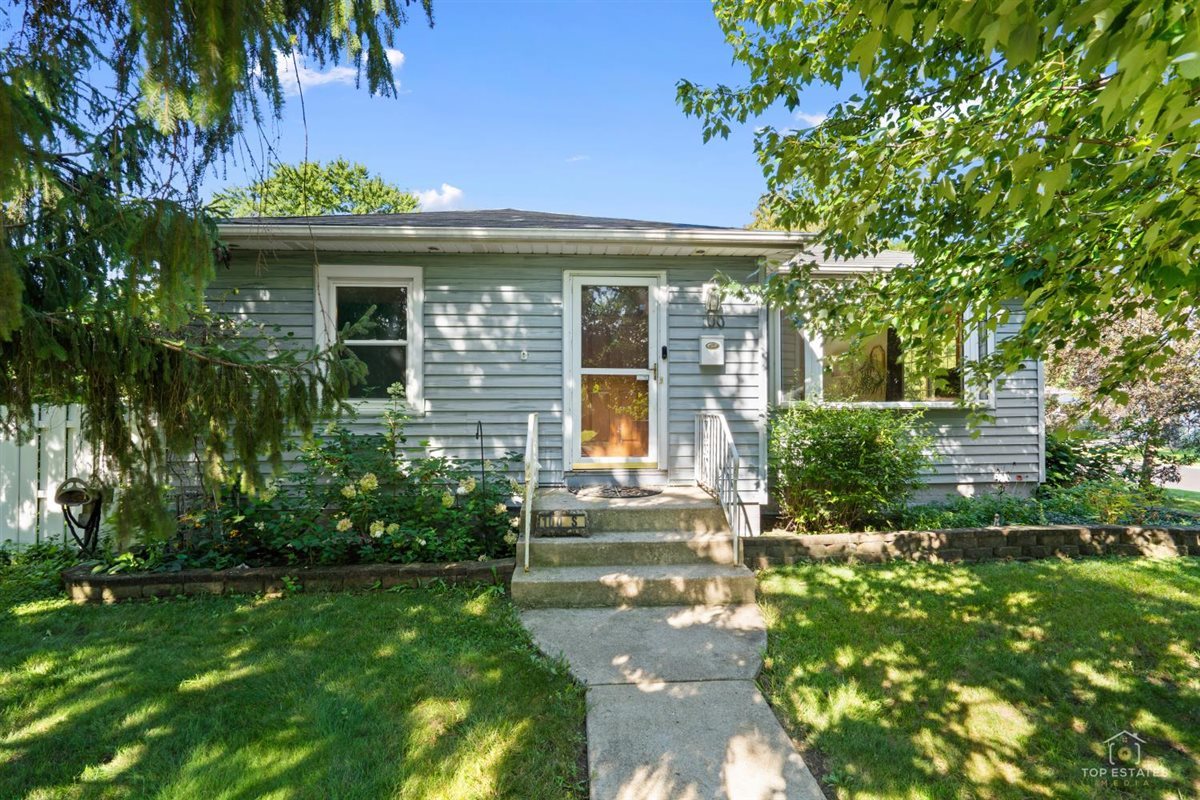 12730277 Property Photo 1