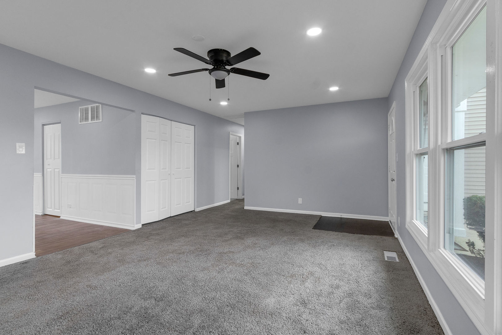 1295 Foxcroft Drive Property Photo 5